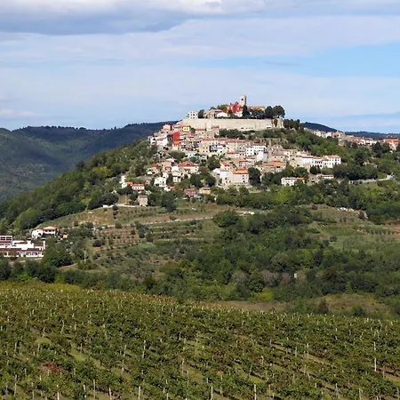 With A Parking Space Motovun, Istria - Sredisnja Istra - 14160 公寓